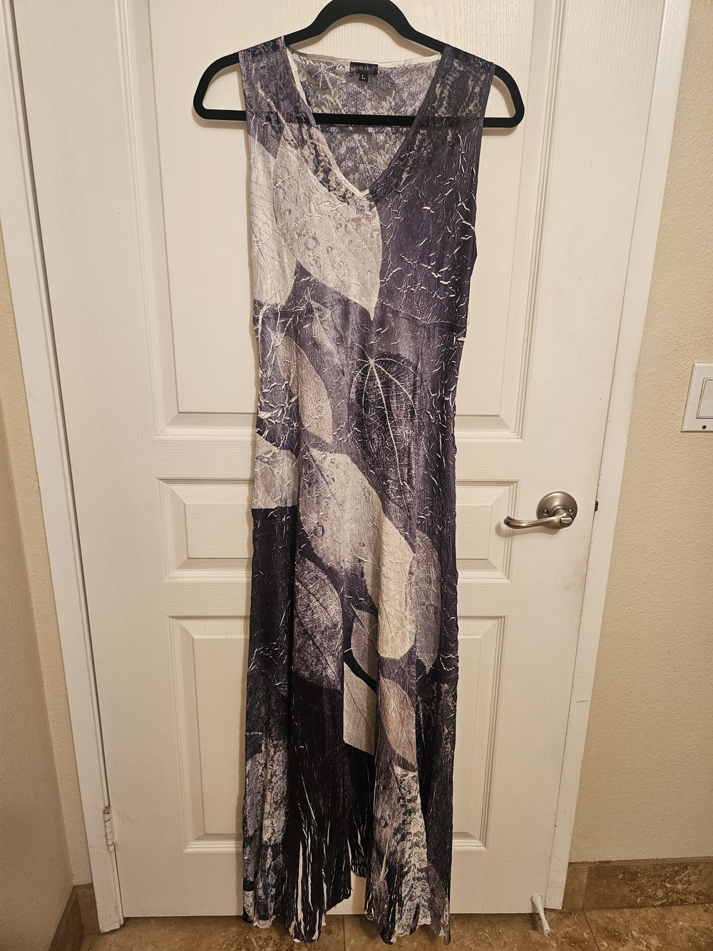 Komarov V-Neck Abstract Print Maxi Dress in Gray and White